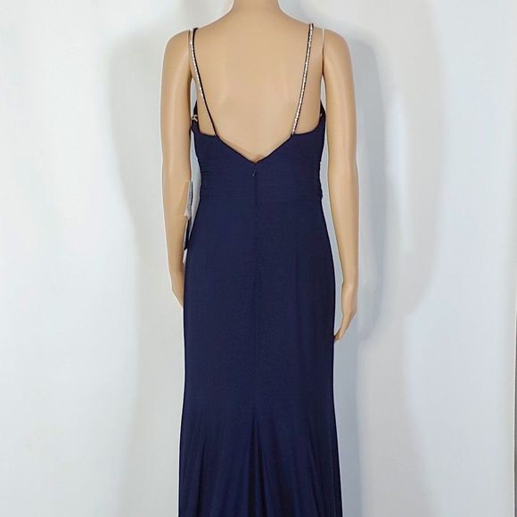 💕 Host Pick💕NWT Alyce Design V-Neck Formal Gown in Navy Blue - Picture 4 of 6